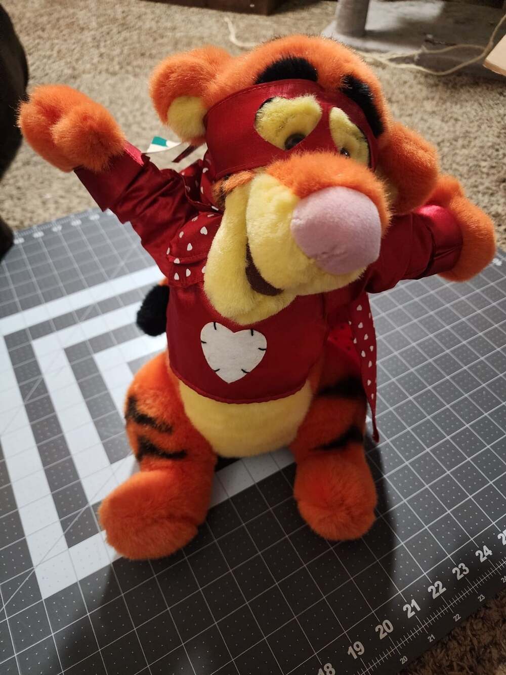 Disney Store Super Lover Tigger Plush Toy with Cape and Tag